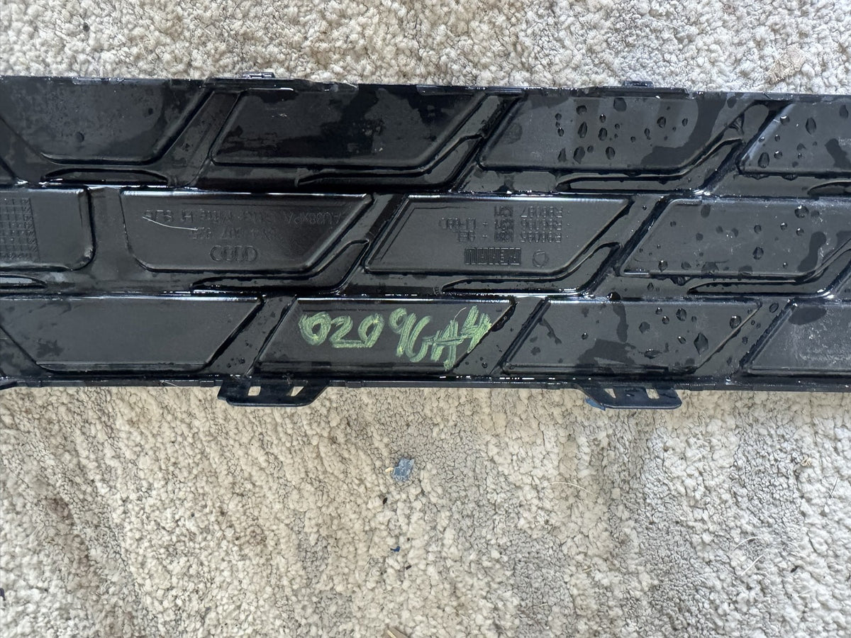 Audi A3 8Y Sportback S Line Rear Bumper Centre Grille 8Y4807925 2020-26 Damaged