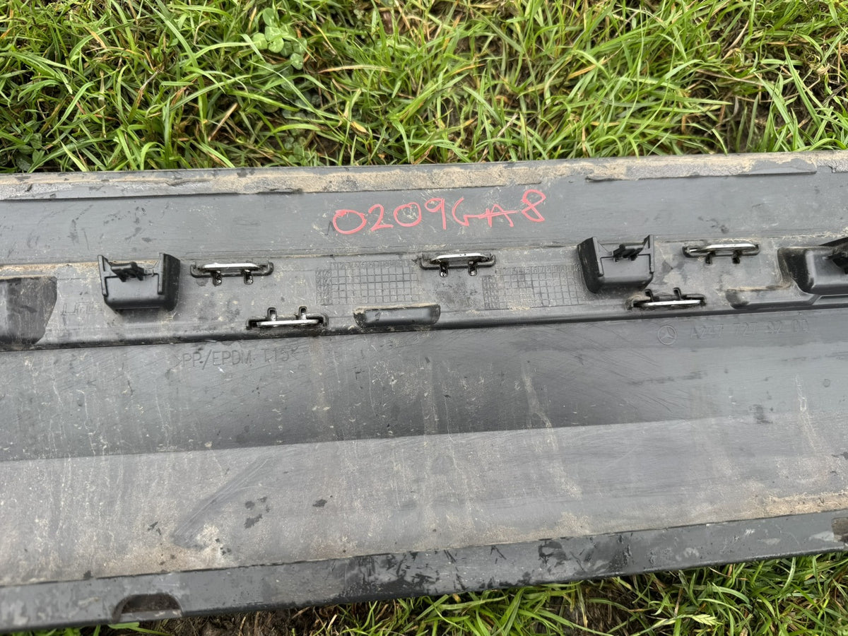 Mercedes GLA EQA H247 Front Left Door Moulding Trim A2477279200 Damaged Clip