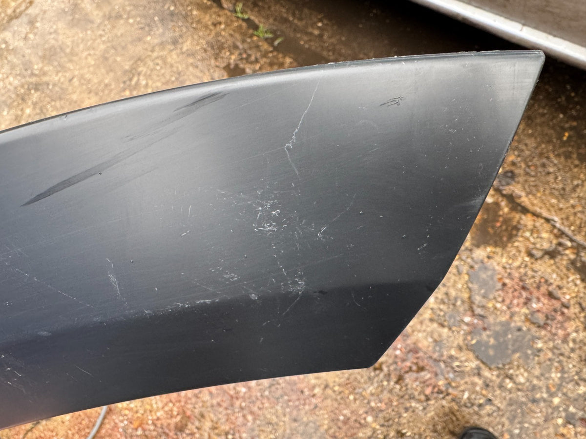Moulding Trim Pintu Belakang Kiri Volvo Orisinal XC60 - BELUM DICAT 31650207
