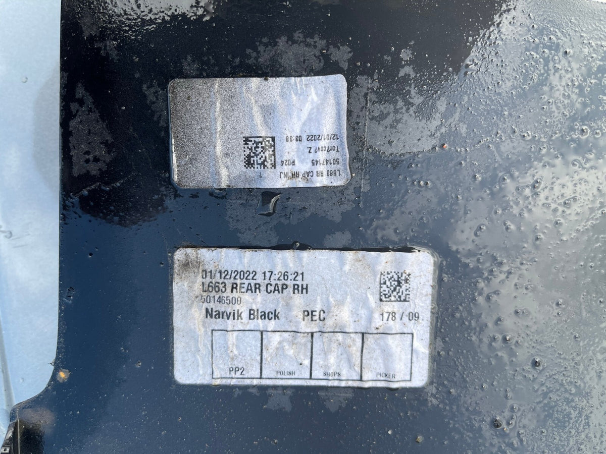 Góc ba đờ sốc sau trái Land Rover Defender L663 L8B2-17D753-A Chính hãng