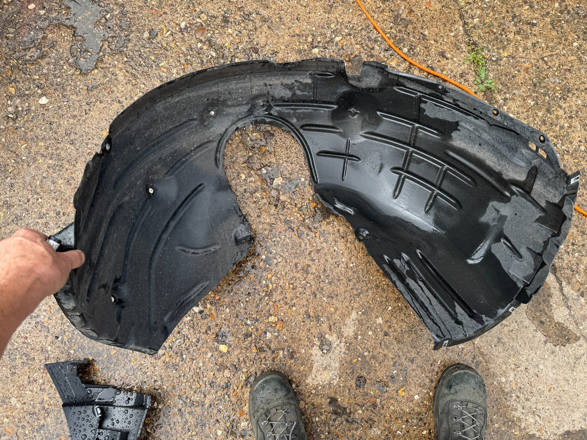 2024 MG 3 Trophy MK2 (ZP22) RIGHT Front Inner Arch Splash Guard 11203085