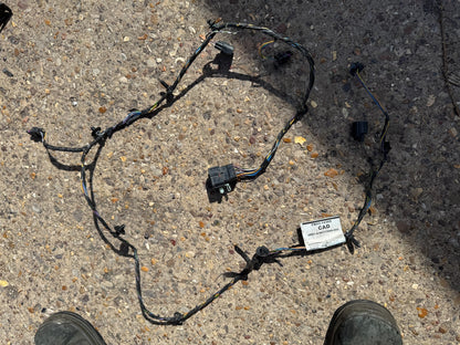 Jaguar XJ X351 2017 front bumper wiring loom PDC FW9314369CAD damaged