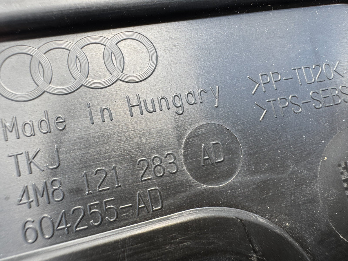 Audi Q8 Left Air Guide 4M8121283AD