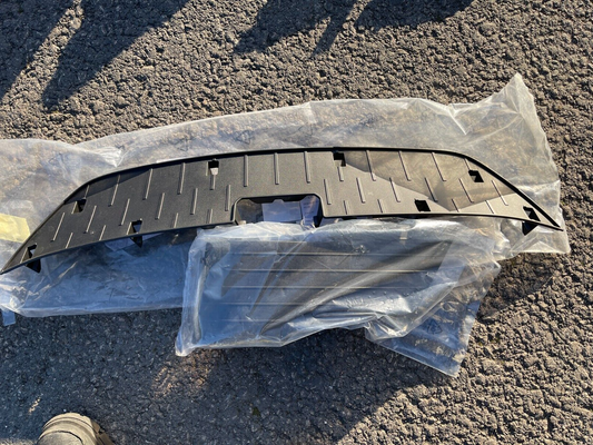 BARU ORIGINAL 9833168180 COVER BEMPER DEPAN PEUGEOT/CITROEN