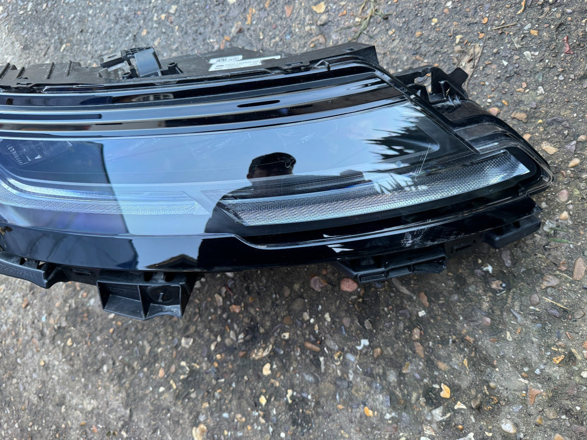 2024 RANGE ROVER EVOQUE L551 RIGHT PIXEL LED HEADLIGHT R8D213W029GB LUGS!