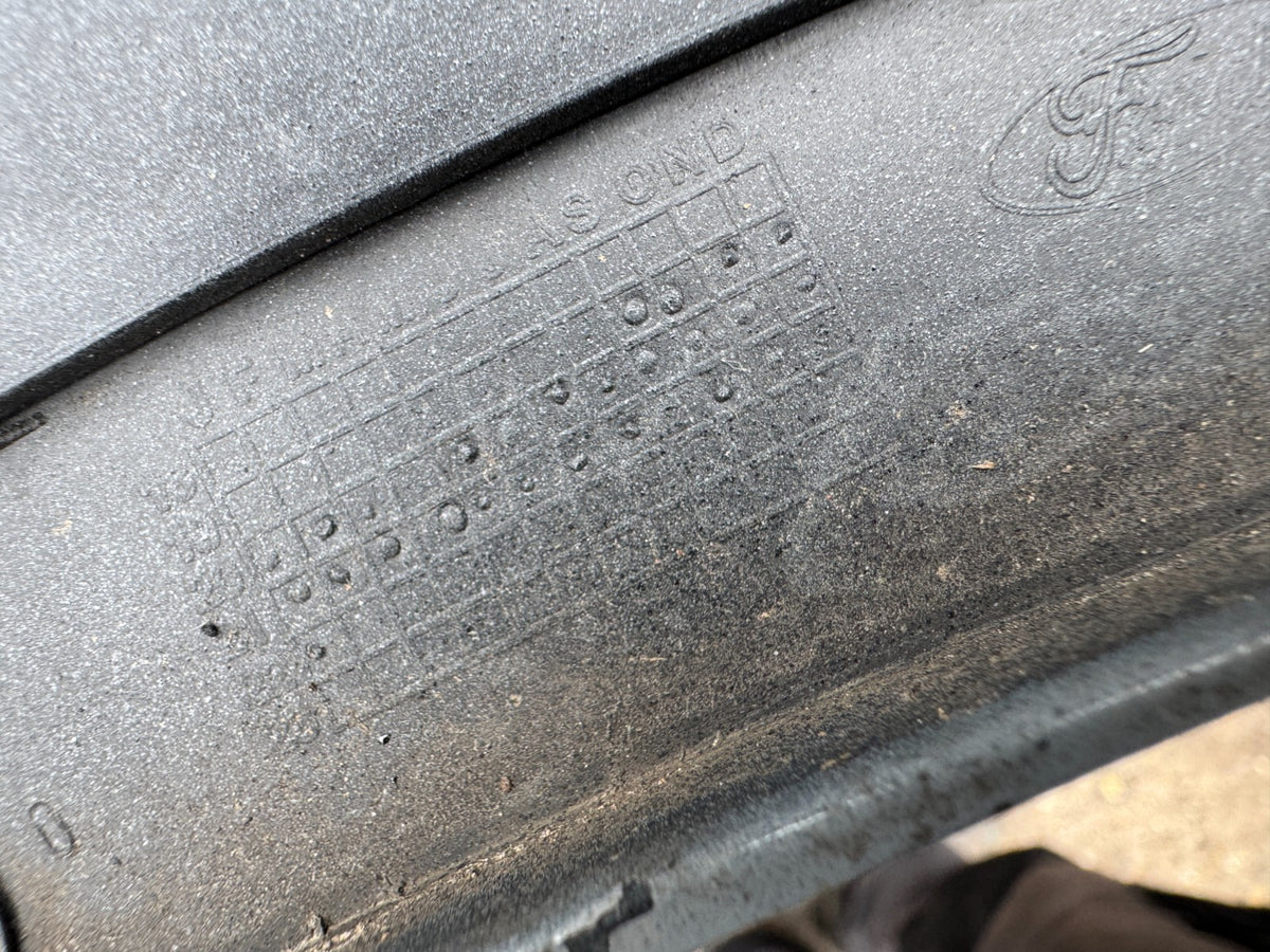 Molding Over Fender Belakang Kanan Ford Puma Genuine l1TB-S288D 2021 RHD 25149900