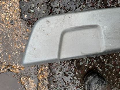 Ford Ecosport 2019 trim bumper belakang bagian bawah gn1517d781