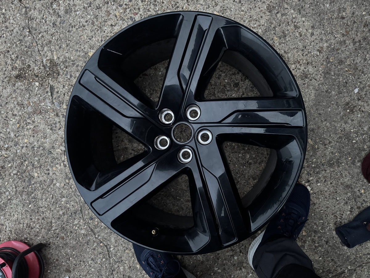 LAND ROVER DISCOVERY 5 L462 22 ALLOY WHEEL 5124 ET45 MY42-1007-DA SCRATCHED