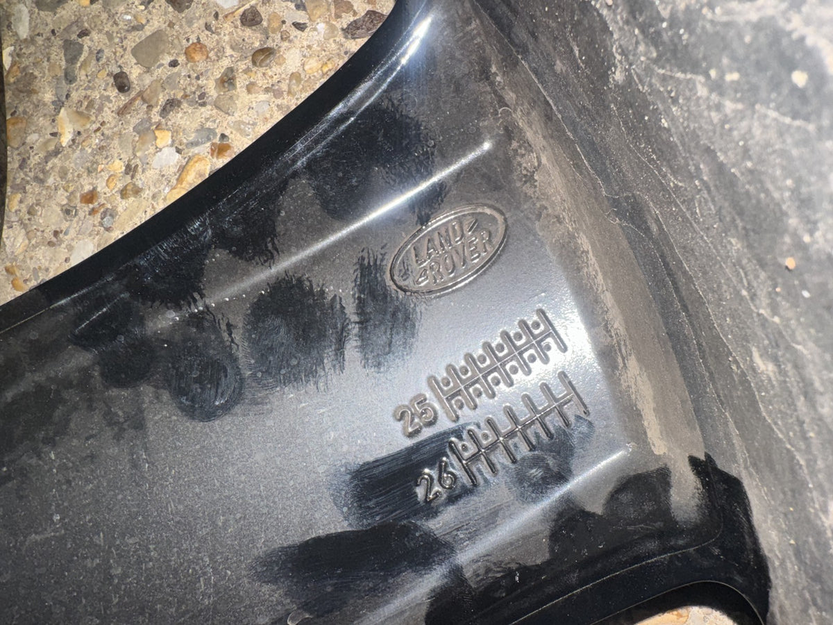 LAND ROVER DISCOVERY 5 L462 22 ALLOY WHEEL 5124 ET45 MY42-1007-DA SCRATCHED