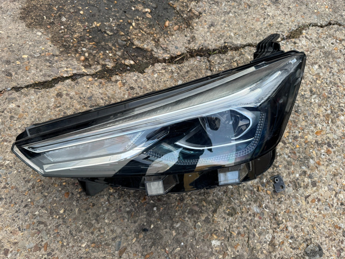 2023 2024 2025 MG 5 EV Long Range Left Side DAMAGED Headlight