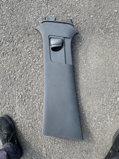 Volvo XC40 2019 Left (B) pillar trim (top) 31479714 31479714LH