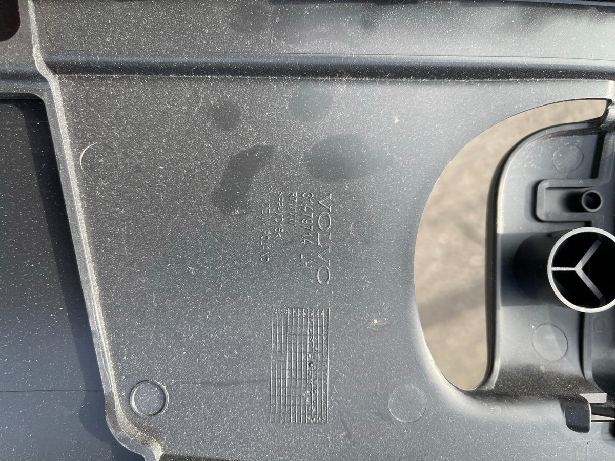 Volvo XC40 2019 Left (B) pillar trim (top) 31479714 31479714LH