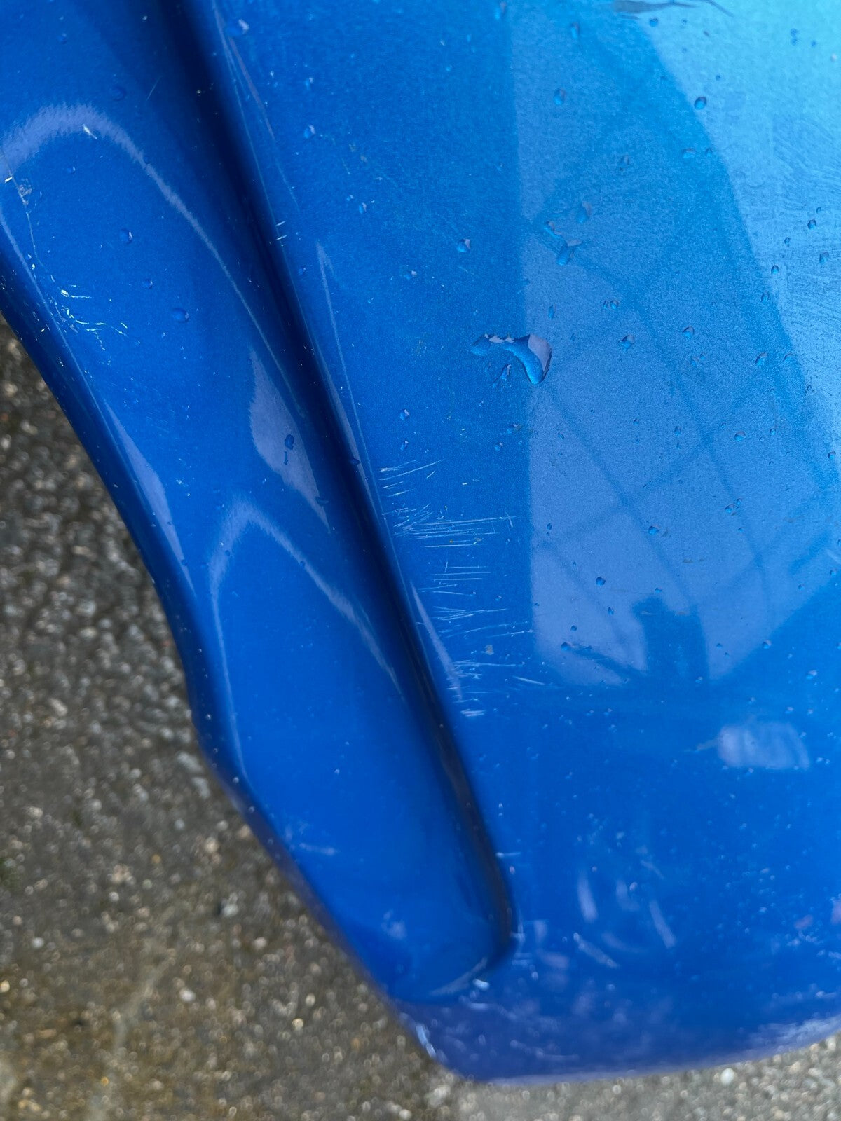 L200 fibreglass spoiler