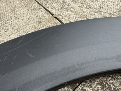 คิ้วซุ้มล้อหลัง ข้างขวา ด้านนอก Mini Cooper แท้ F56 7300822