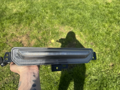 Lampu Kabut Belakang KIRI Lotus Eletre Asli OEM LH Bumper 2023+ P8890513209