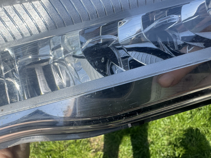 1NB012810 LAMPU KABUT KANAN / E1-A3-7-2 / 2607544 UNTUK BMW X4 G02, F98 XDRIVE 20