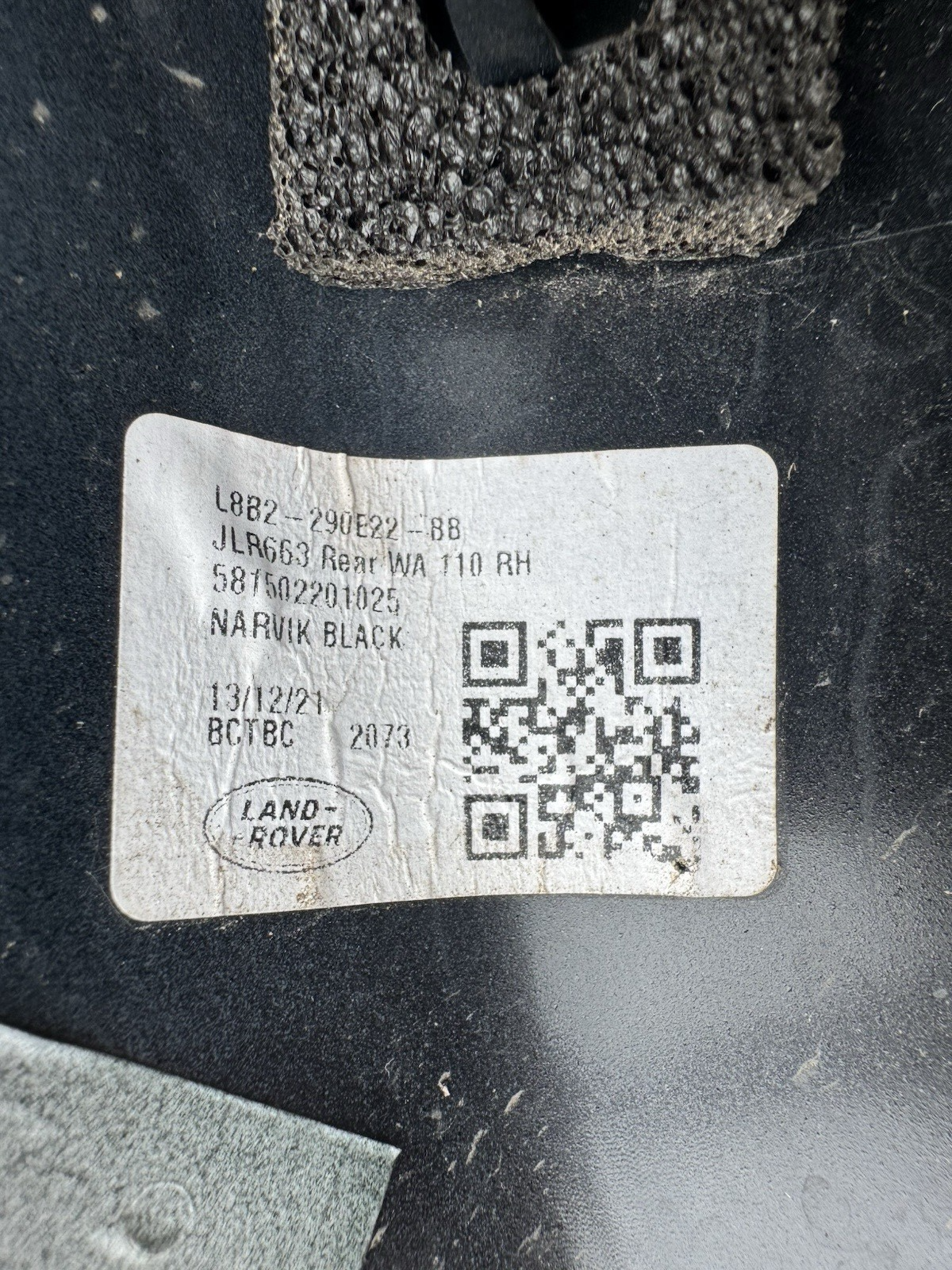 L8B2-290E22-BB Land Rover L663 2022 Defender 右後輪拱