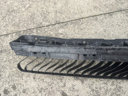 Xương đỡ cản sau chính giữa Volkswagen GOLF MK8 5H6-807-863