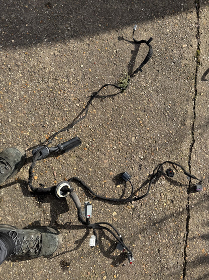 unknown Range Rover/Jaguar door wiring looms/plugs/connectors