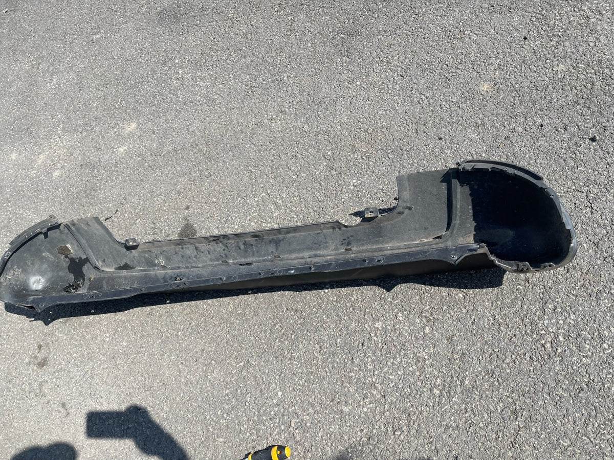 PEUGEOT PARTNER / CITROEN BERLINGO 2008-2018 後保桿 9682043777
