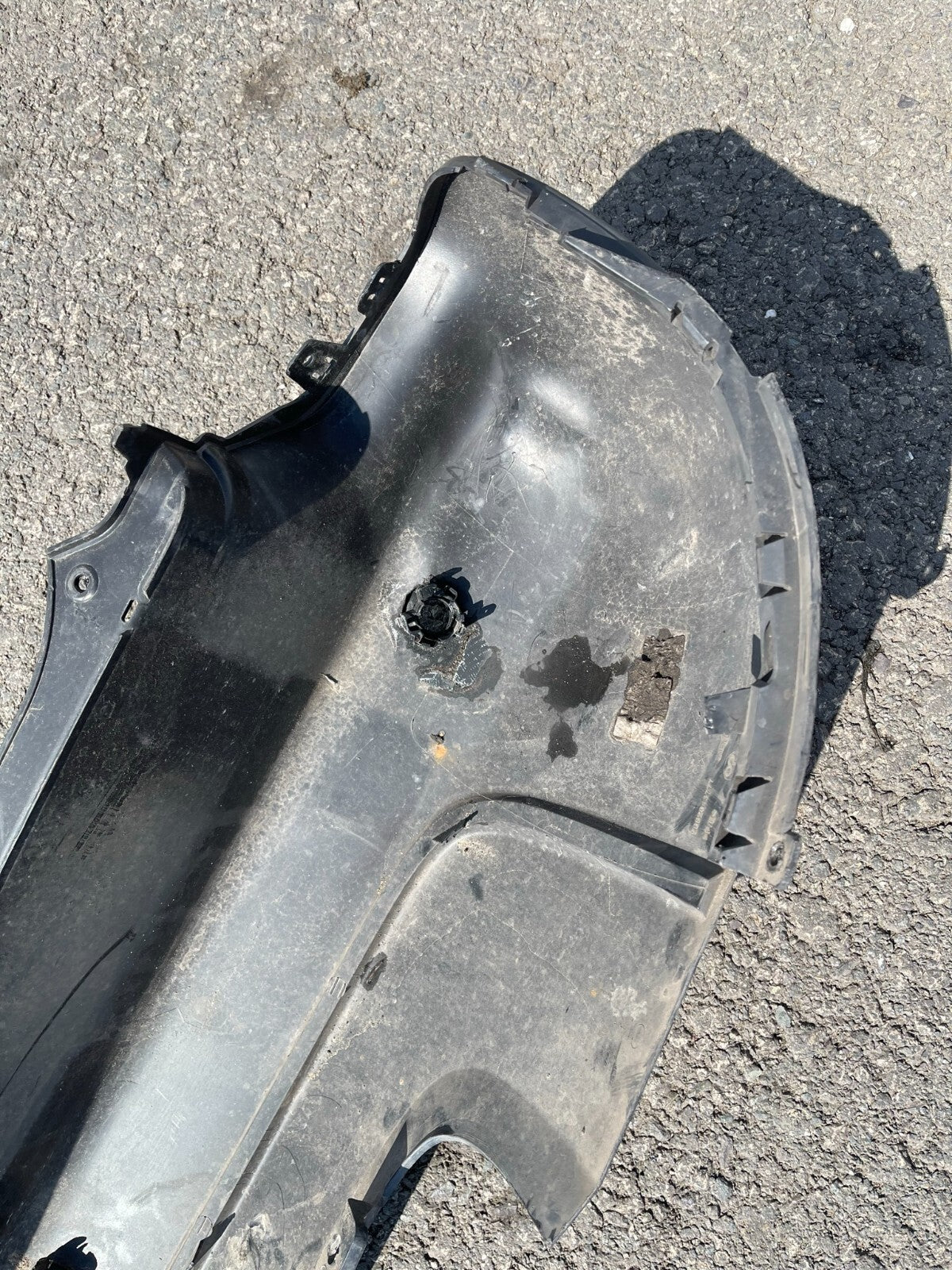 PEUGEOT PARTNER / CITROEN BERLINGO 2008-2018 後保桿 9682043777