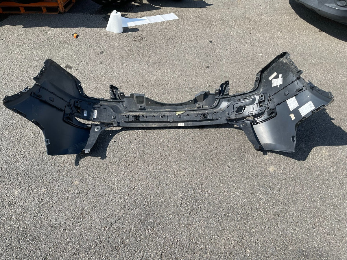 กันชนหลัง แท้ LAND ROVER DISCOVERY SPORT DYNAMIC SUV 5 ประตู GK7M-17D781-B