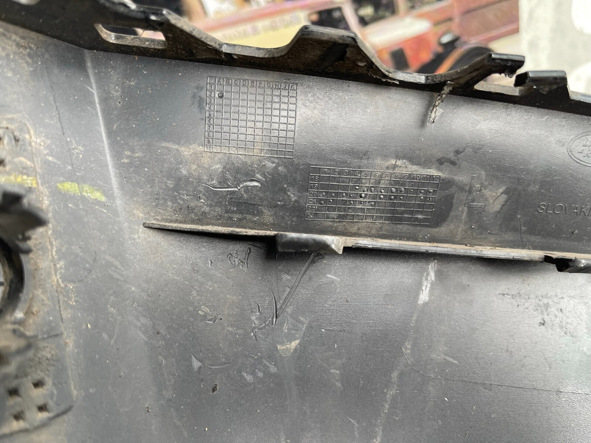 LAND ROVER DEFENDER FRONT LEFT BUMPER CORNER L8B217D750 SCUFFED 2 available