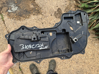 GENUINE RANGE ROVER EVOQUE L551 2024 ON FRONT RIGHT SIDE DOOR PANEL TRIM