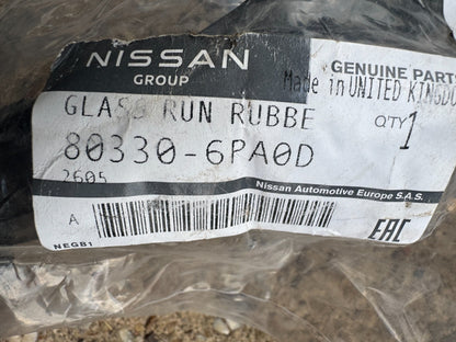 Genuine Nissan Juke RH OS Front door window seal 803306PA0D