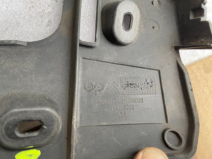 2016 Citroen C4 Picasso II c06452-091ism063 Bumper Support moulding