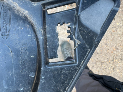 PEUGEOT 308 FRONT BUMPER Centre Left Fitting Bracket Trim 2020 onward 9837863680