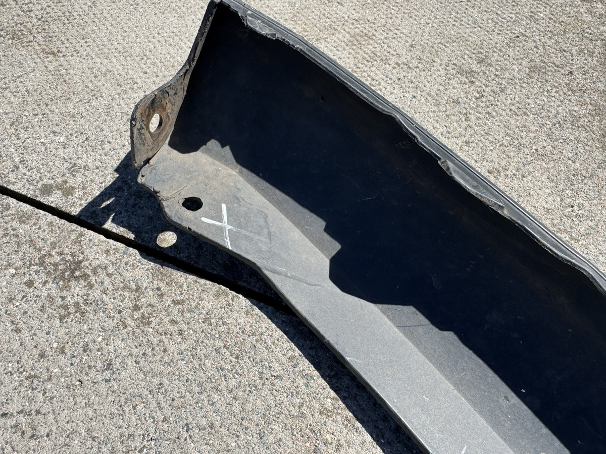 FORD FOCUS 2015-2018 MK3 前下保桿 F1EB17B635-B 4690 F1EB-17B635-V