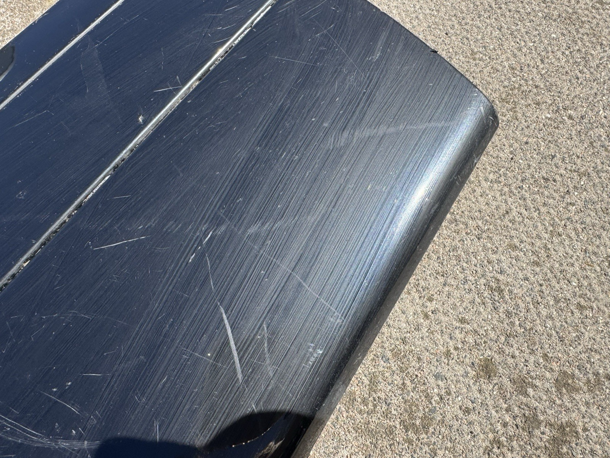 RANGE ROVER VELAR L560 2017-2024 LIST PINTU DEPAN KANAN J8A2-21064-B ORIGINAL