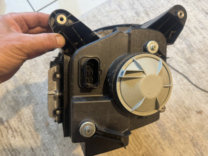 LEVC TX LONDON TAXI LEFT HAND FULL LED HEADLIGHT SPARES REPAIRS A2C75174902