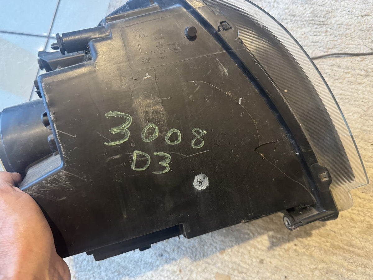 LEVC TX LONDON TAXI LEFT HAND FULL LED HEADLIGHT SPARES REPAIRS A2C75174902