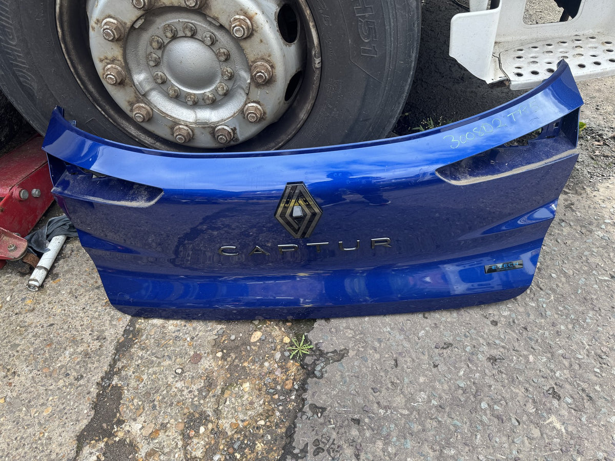 RENAULT CAPTUR MK2 2020-2023 TAILGATE TRIM PANEL BLUE RQH 901521040R GENUINE