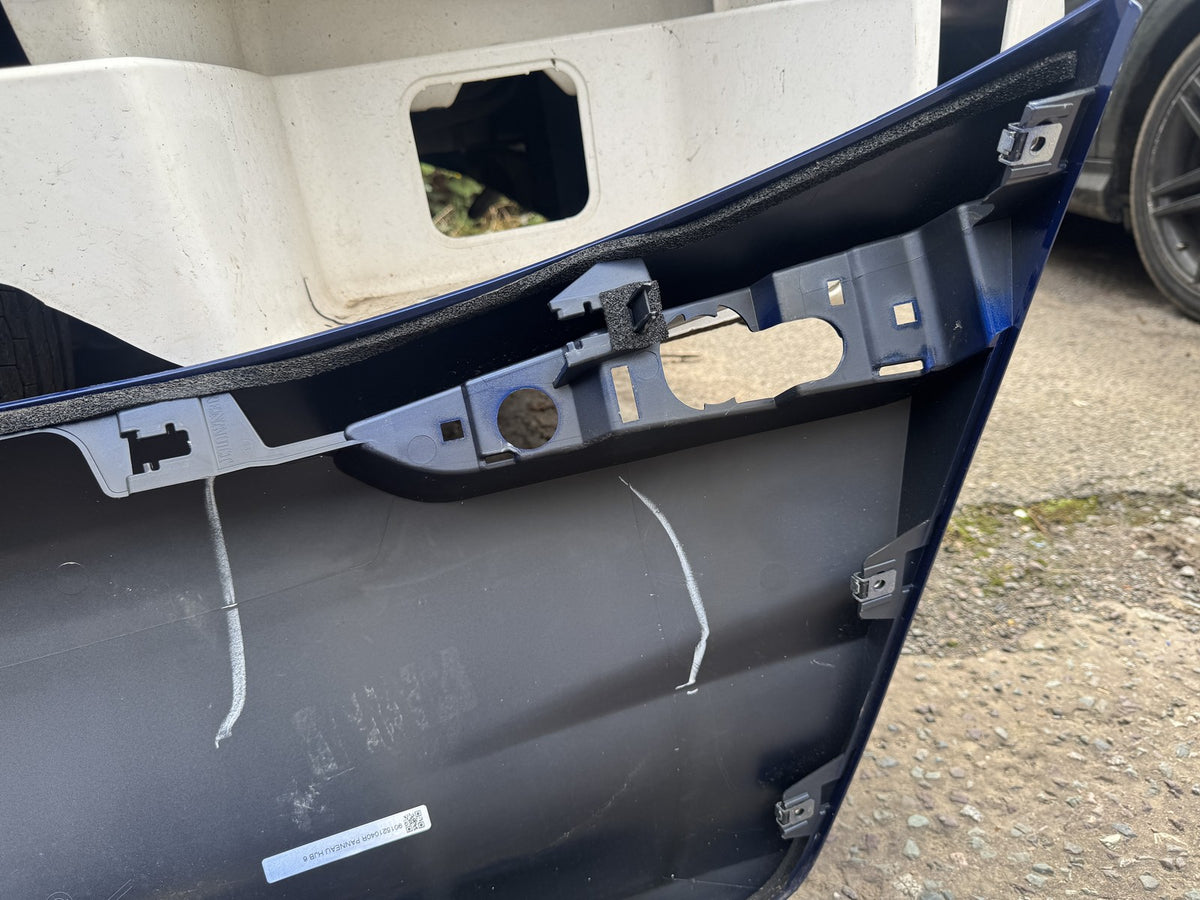 RENAULT CAPTUR MK2 2020-2023 TAILGATE TRIM PANEL BLUE RQH 901521040R GENUINE