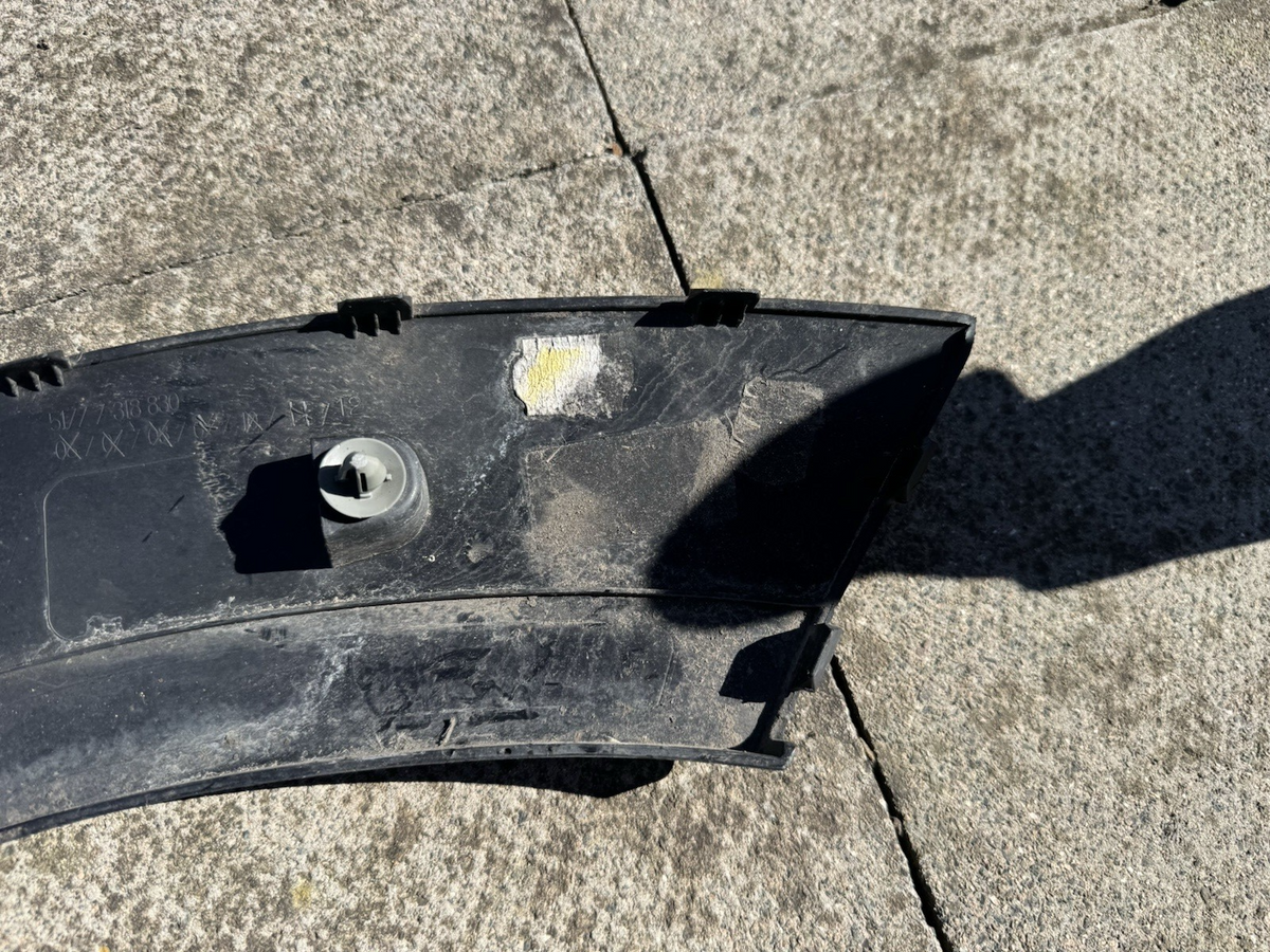 คิ้วซุ้มล้อหลังขวาแท้ Mini Cooper F55 F56 2013-2020