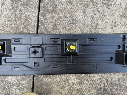 Land Rover Sport List Trim Bumper Belakang L461 2023 N9X2402A30AE