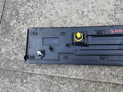 Land Rover Sport List Trim Bumper Belakang L461 2023 N9X2402A30AE