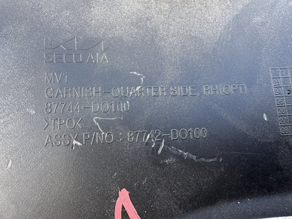 Ốp hông sườn xe Kia 877D2-DO100 RH 2023on