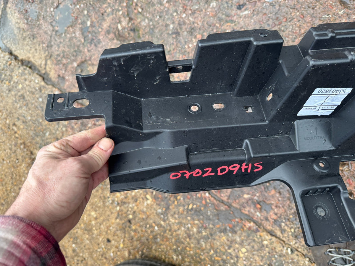GENUINE RANGE ROVER SPORT L461 BREKET TENGAH BUMPER BELAKANG 2022 ke atas N9X217B861A