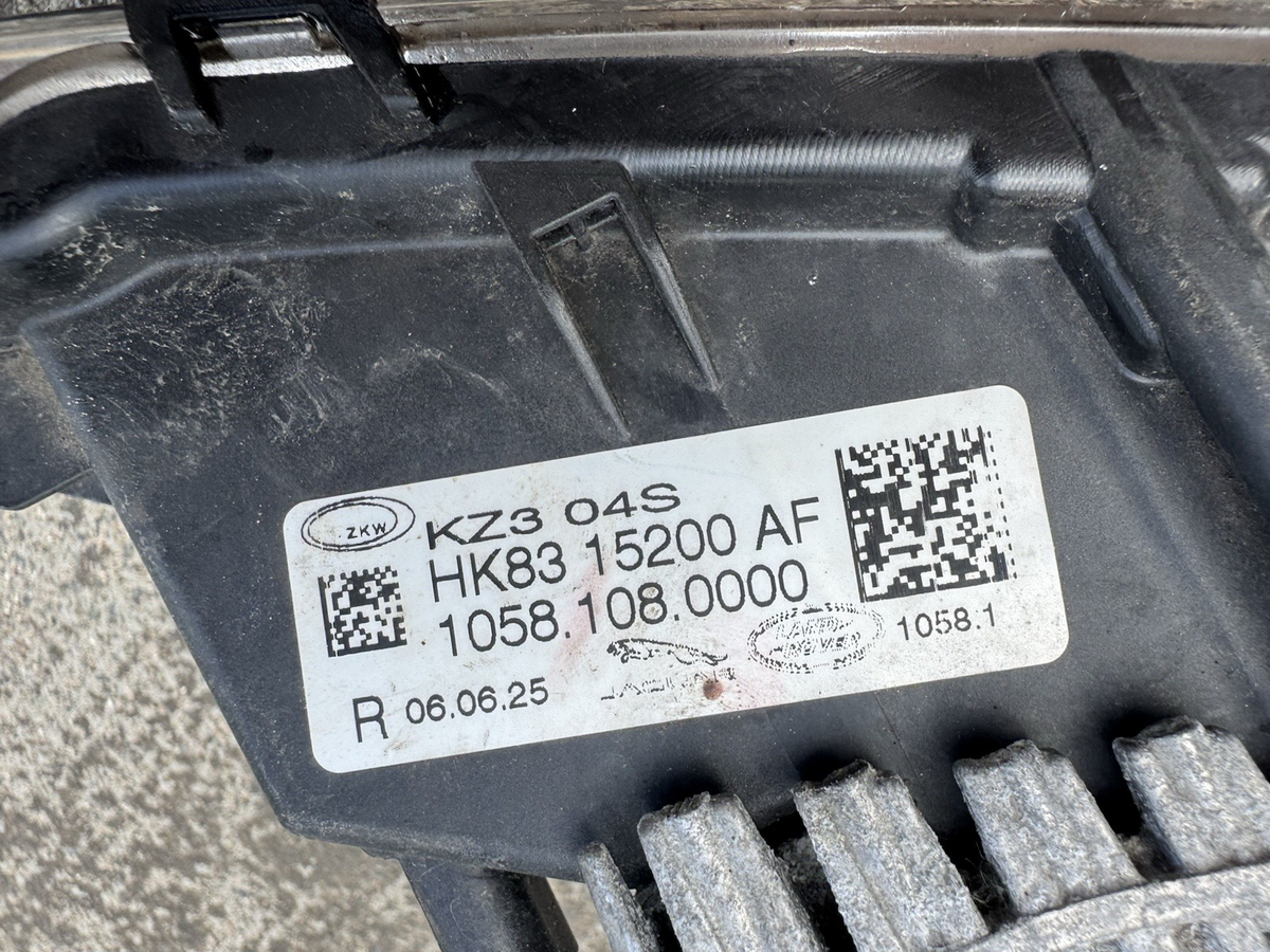 ĐÈN SƯƠNG MÙ TÍCH HỢP ĐÈN BAN NGÀY DRL TRƯỚC BÊN PHẢI CHÍNH HÃNG LAND ROVER DISCOVERY HK83-15200-AF