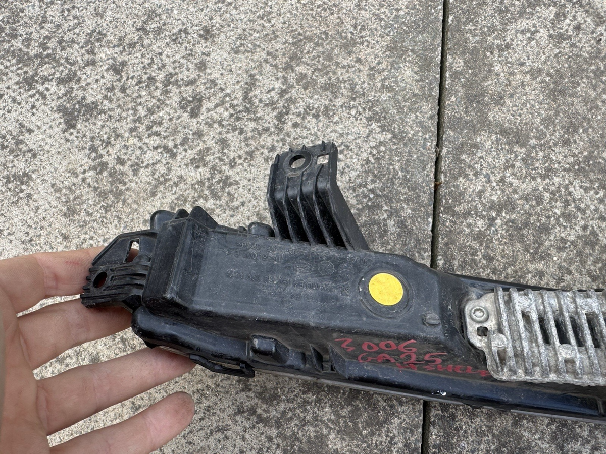 ĐÈN SƯƠNG MÙ TÍCH HỢP ĐÈN BAN NGÀY DRL TRƯỚC BÊN PHẢI CHÍNH HÃNG LAND ROVER DISCOVERY HK83-15200-AF