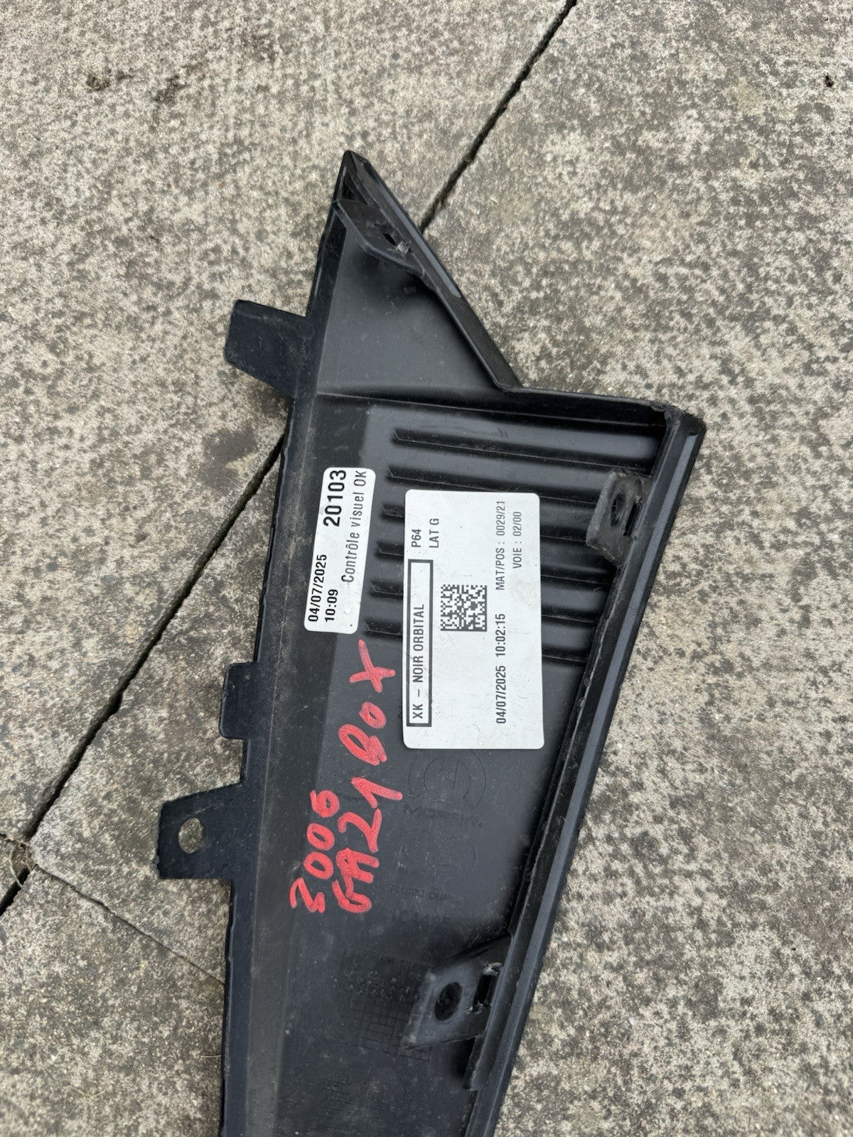 PEUGEOT E 3008 LEFT FRONT BUMPER FOGLIGHT TRIM 2024 ONWARDS GENUINE 9839795980