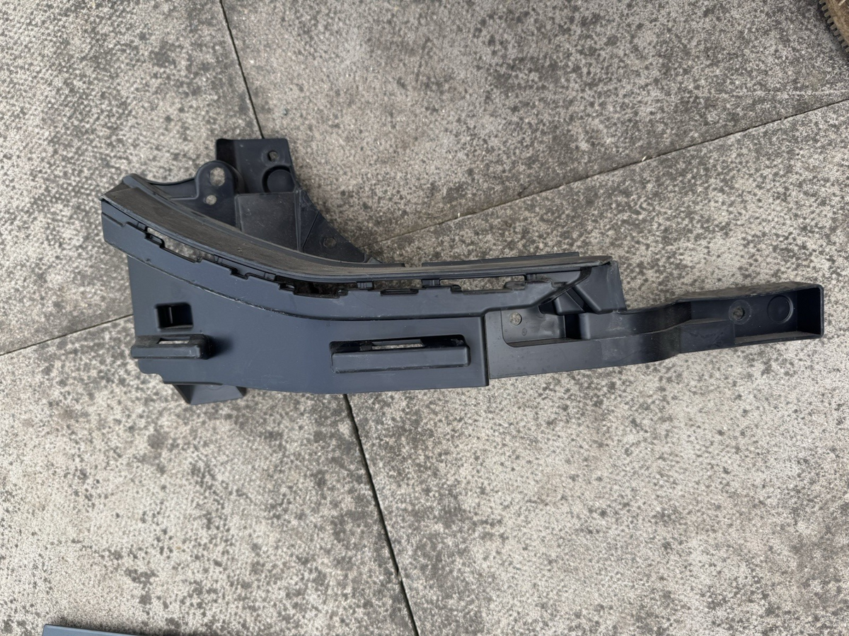 LAND ROVER RANGE ROVER SPORT ขายึดกันชนหลังซ้าย N9X2-17B931-A 22-26