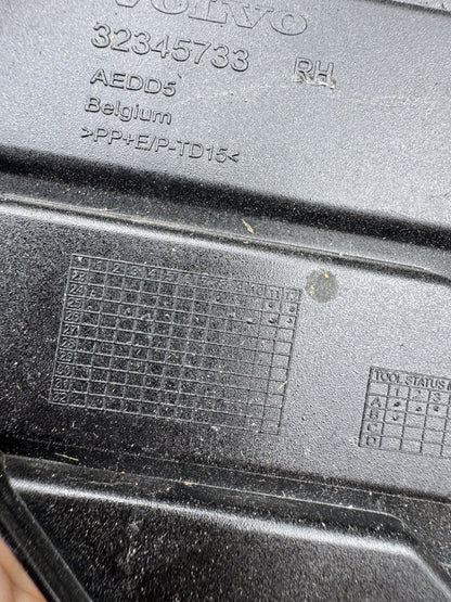 水箱罩 格柵 前右保桿格柵 Volvo XC90 II 正廠 32345733