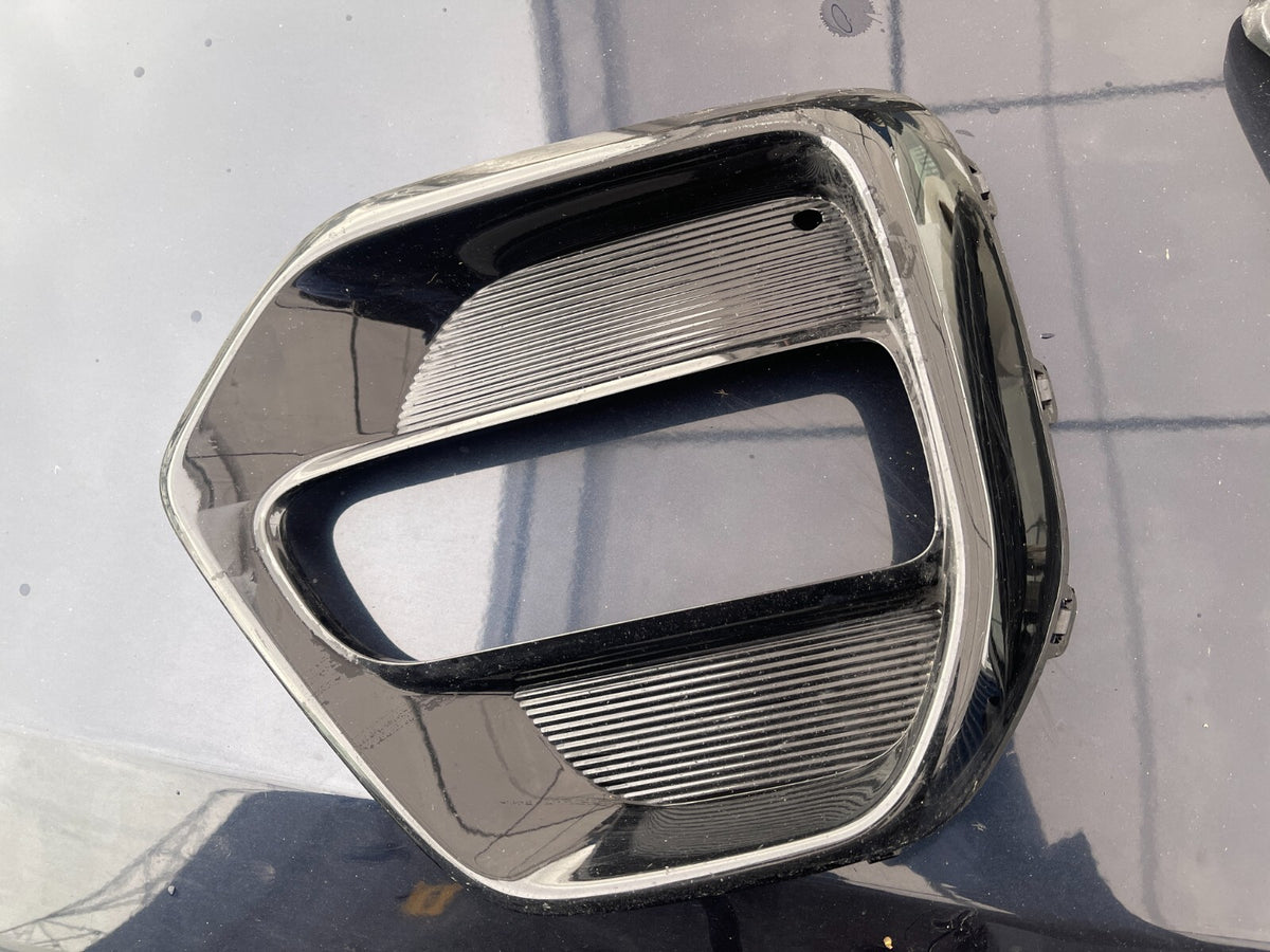 Kisi bumper halogen kiri Kia carens iv 4