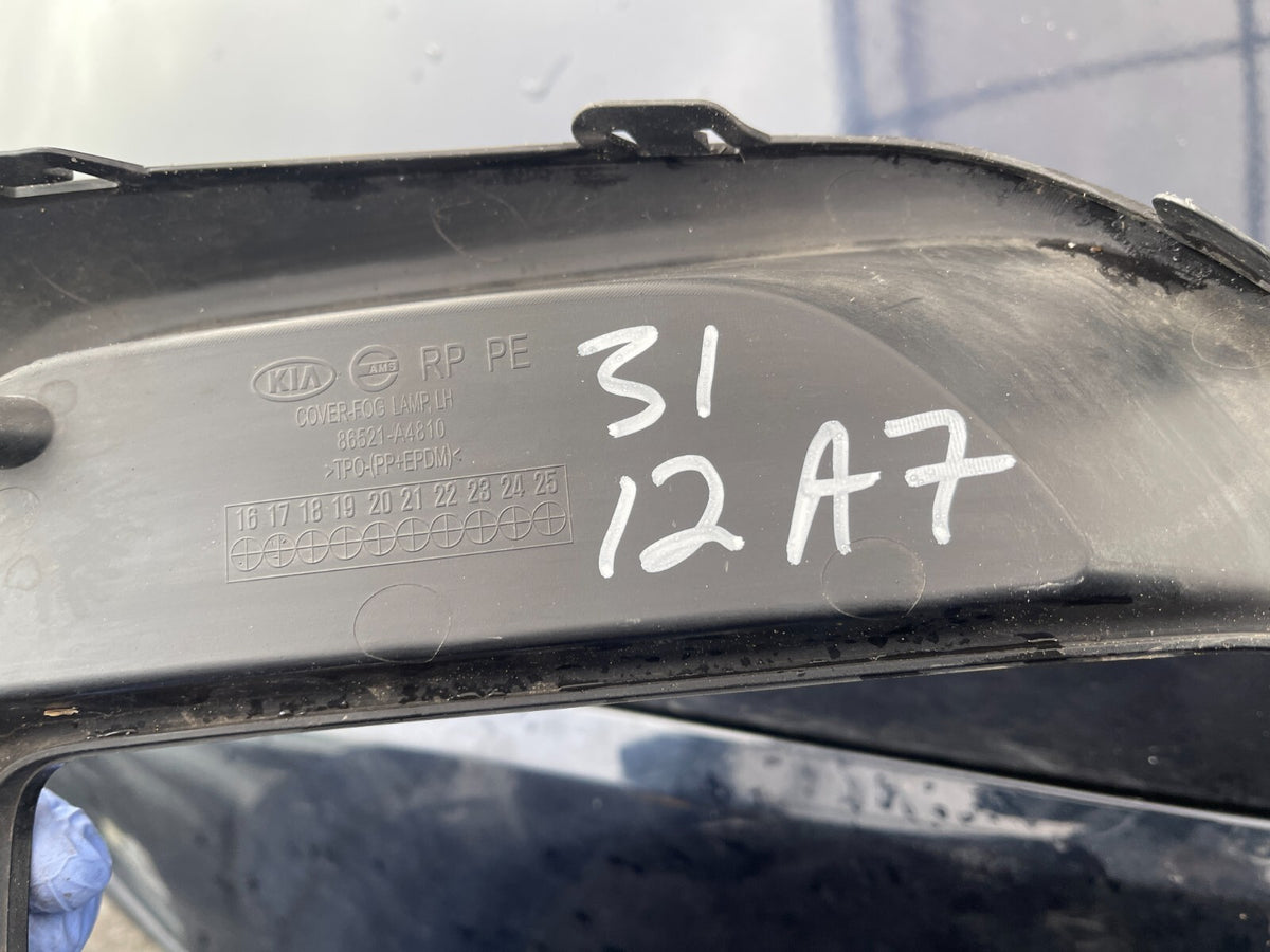 Kisi bumper halogen kiri Kia carens iv 4