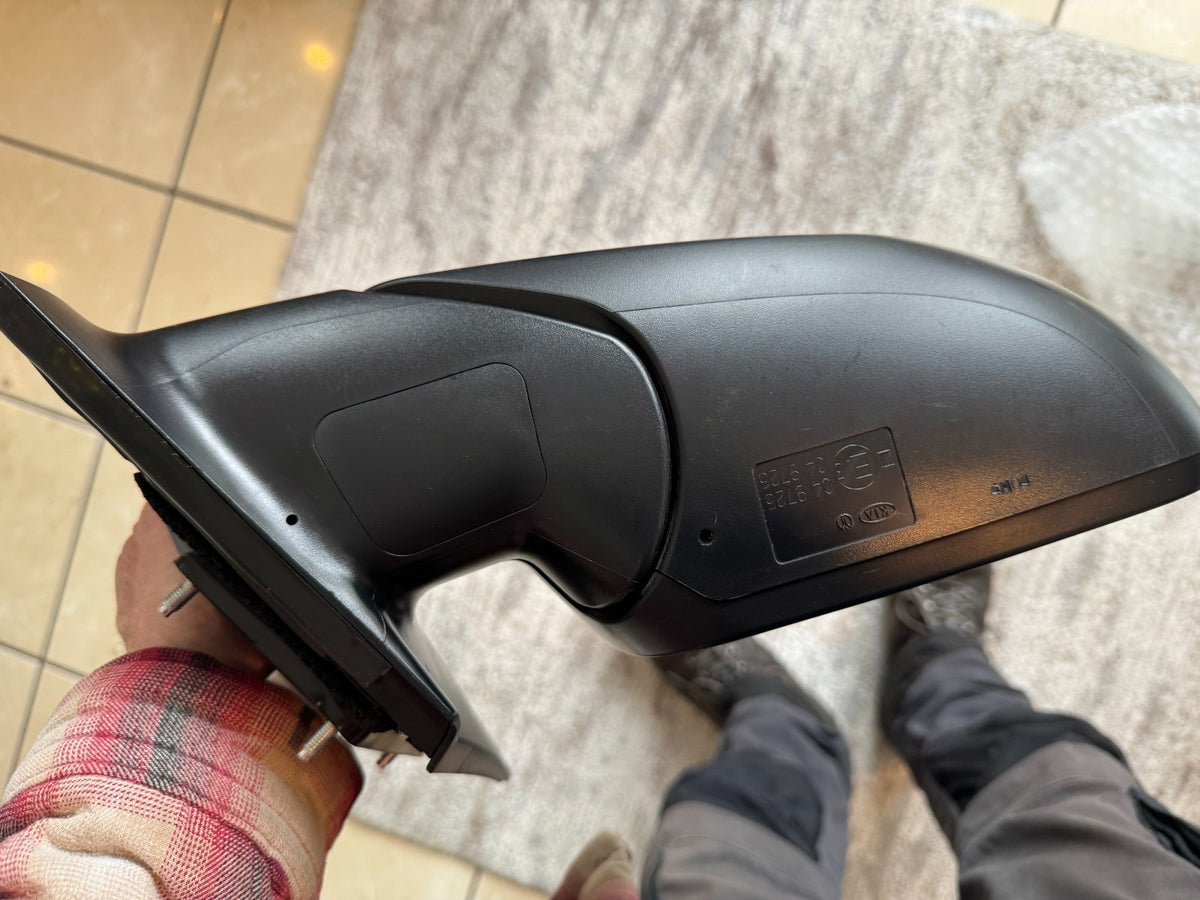 KIA STONIC YB CUV 2024 ELECTRIC WING MIRROR LEFT IN BLACK 87610H8360 10 PIN
